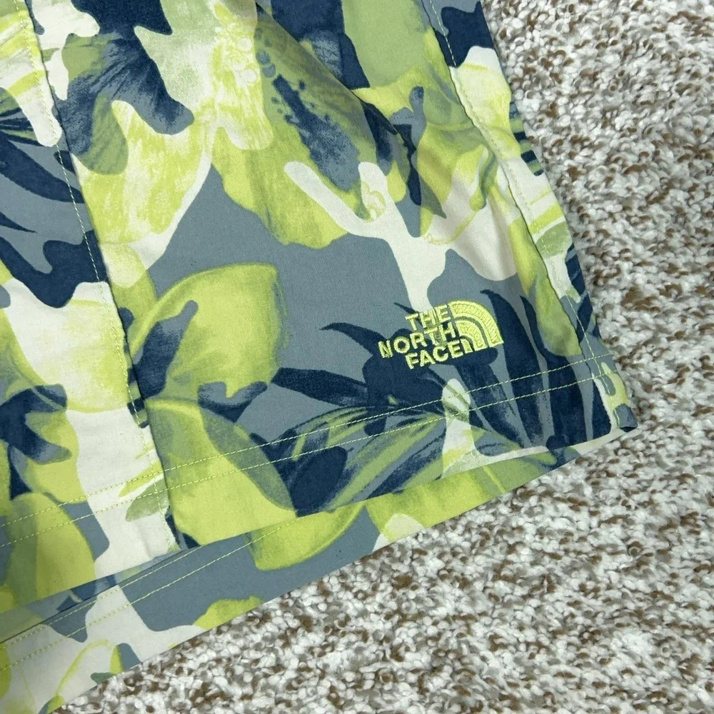 The North Face Swim Shorts Mens Medium Green Camo Unlined Drawstring Beach